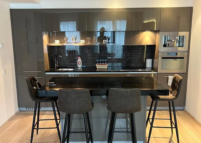 Skau 2 Eurovea Garden View Free Parking Apartment *