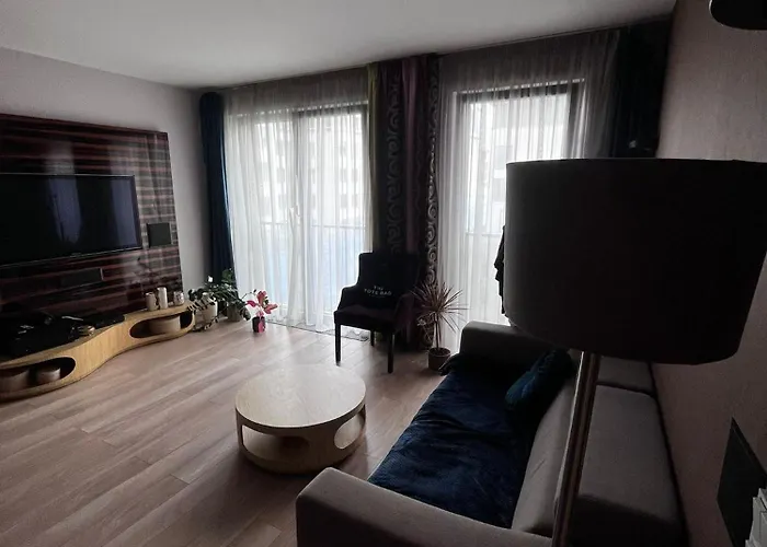 Skau 2 Eurovea Garden View Free Parking